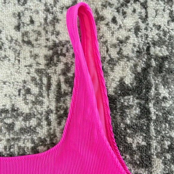 White Fox Swim Bikini Top - Picture 3 of 10